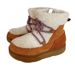 Cat & Jack Girls Winter Boots, Size 12